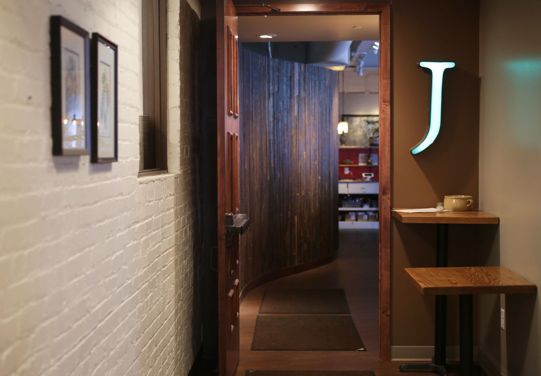 Jardin entrance